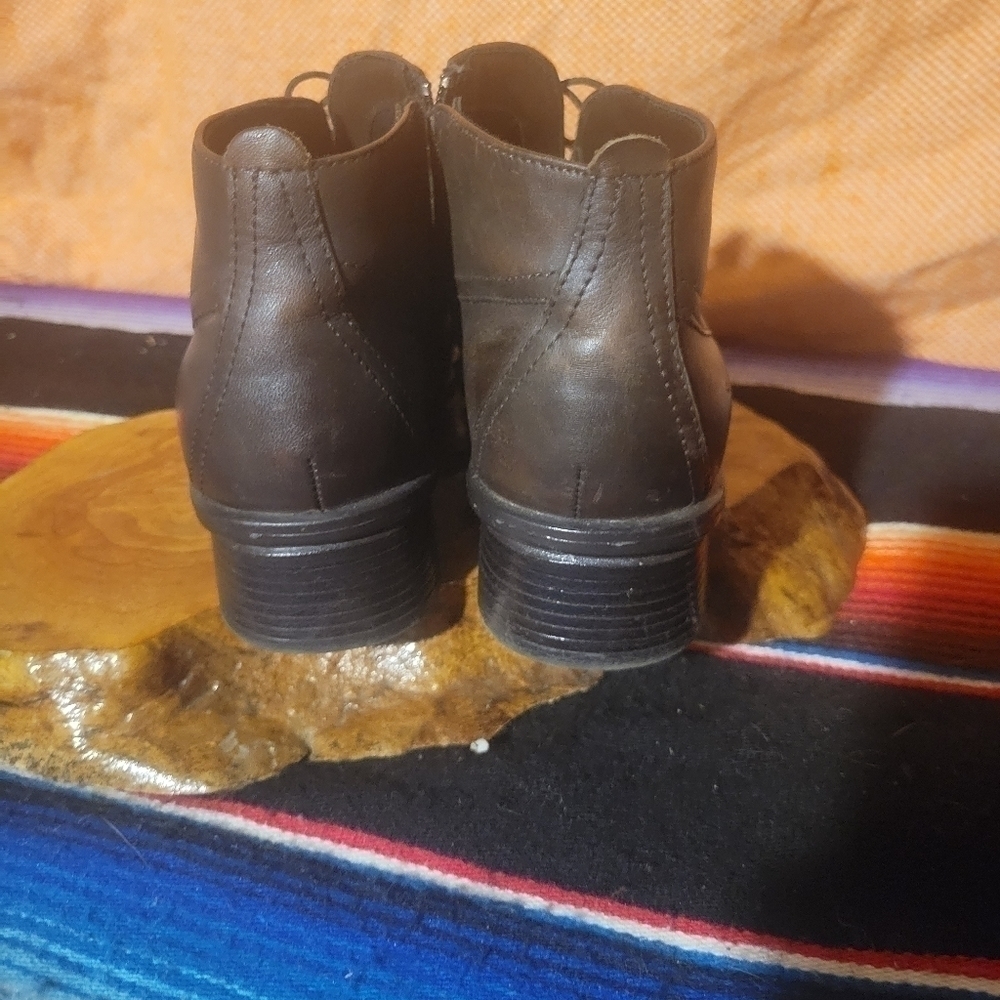 London Fog Women's Brown Ankle Boots Leather Upper Size 8M - Picture 5 of 11